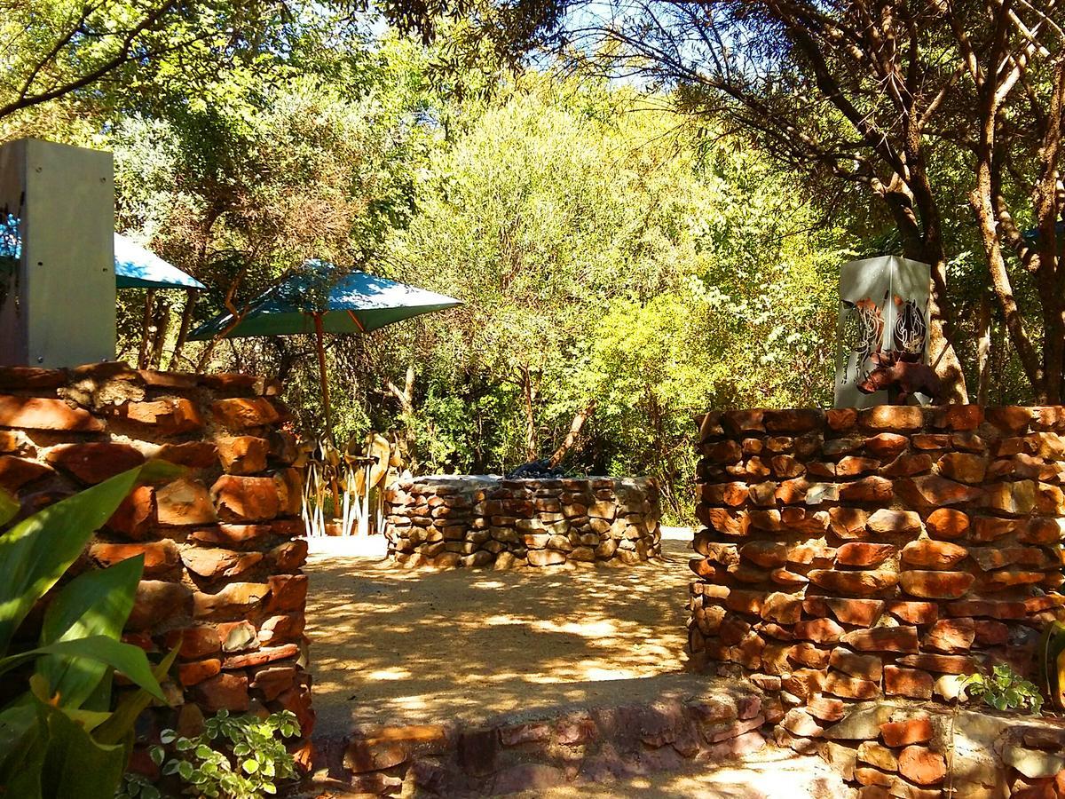 Warthogs Bush Lodge 마갈리스버그 외부 사진